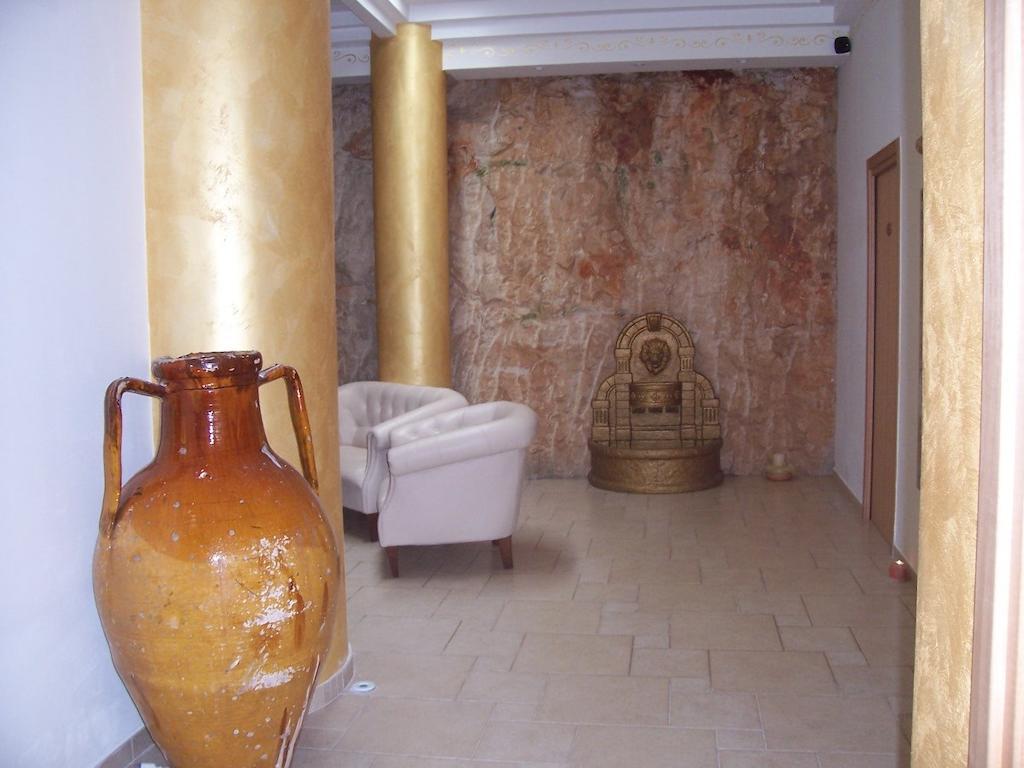 Hotel Madonna Delle Grazie Ceglie Messapica Bagian luar foto